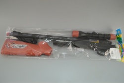 детска играчка от пластмаса, пушка на картон със стрели, мишена и бинокъл 67х23 см.