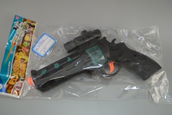 детска играчка от пластмаса, пистолет с 6 бр. меки стрели и 2 аксесоара в плик 19,5х25 см. HT100-1