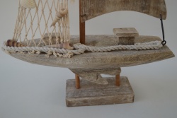 дървен сувенир, табелка за тоалетна WC с корабче, надпис Bulgaria въже и рул, морски дизайн (4 бр. в кутия)