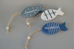 сувенир MDF морски дизайн, риба, цветна с надпис Nessebar 27,5х9 см.(6 бр. в кутия)
