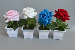 изкуствено цвете в пластмасова кашпа, букет рози със зеленина 10х10х27 см. (12 бр. в стек)(72 бр. в кашон)