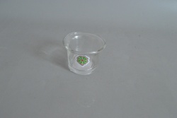 стъклен свещник за чаена свещ, извит 6,5х4,5 см.