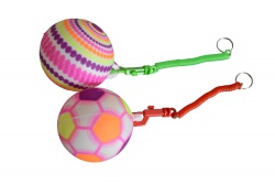 детска играчка, топче, гумено 9 см. с пружина, ключодържател