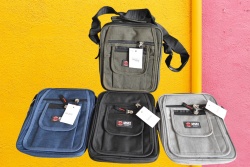 чанта тип, раница, детска 2 ципа 2 джоба 30х25х12 см. еднорог 3 цвята (5 бр. в стек, еднакви)