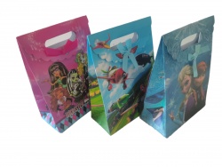 подаръчни торбички, детски с герои, триъгълни12x16,5x6 см.(12 бр. в стек, смесени)