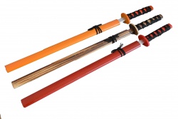 дървен сувенир, меч, цветен с ножница 74 см.