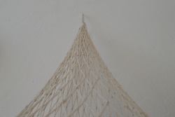 текстилен сувенир, рибарска мрежа с тапи, синя 150х250 см.