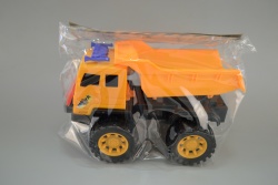 детска играчка от пластмаса в плик, самосвал 21х11 см. 3622 детска играчка от пластмаса в плик, самосвал 21х11 см. 3622
