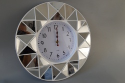 СТЕНЕН часовник, огледален, пречупващ, сиво син 40,5х40,5см. 1902Т(Промоция- при покупка на кашон 12 бр. базова цена 21,50 лв.)