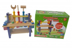 дървени играчки с въженце в кутия, момичето или мечето което се преоблича 18х14,5х4 см. 92-744