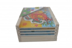 дървена играчка, магнитна дъска с фигури, флумастер, гъбичка и аксесоари 29,5х22 см. 93-1285