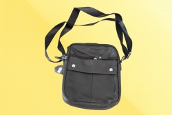 чанта мъжка 5 джоба, телешка кожа, цип 21х17х5 см. 30082 (R4)