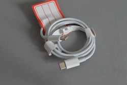 аксесоар за телефони и автомобили, зарядно за запалка 2 USB 1 Тap C в кутия 3A