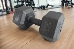 спортен фитнес асексоар, гира 7,5 кг. (2 бр. в кашон)