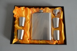 ФЕНЕР, двустранен COB заряден USB 8,5 см. пластмасова кутия 511 (60 бр. в стек)(Промоция- при покупка над 10 бр. базова цена 3,52 лв.)(R3)
