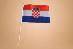 знаме Словения, качествен полиестер 14х21 см. с дървена дръжка, издържа на дъжд (50 бр. в стек)