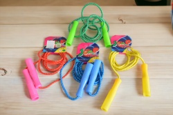 спортни стоки, мрежа за тенис на маса, разгъва се до 170 см. в кутия 2 хилки и 3 топчета TV (R8)