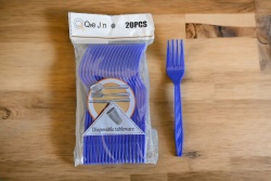 домакински, кухненски нож с пластмасова дръжка 32 см. назъбен (12 бр. в стек)
