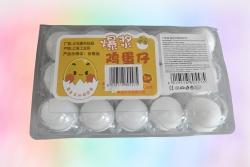 детска играчка, яйце, сменя цвета си, при различна светлина 4,5 см. силиконова (15 бр. на пластмасова кора)