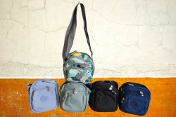 чанта за рамо, дамска 4 джоба, едноцветна, качествена 17х11х20 см. (5 бр. в стек 4 разцветки)