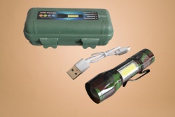 фенер, двустранен със зуум COB заряден USB 8,5 см. камуфлаж, пластмасова кутия 5134 (R3)