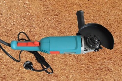 електрически флекс115/ 1350 w. 14 асесоара и зарядно в куфар (R3)