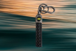 LED фенер за велосипед 3 свтелини USB 8х4 см.със възможност за поставяне на зарядна батерия 18650 (Промоция- при покупка над 10 бр. базова цена 6,50 лв.)