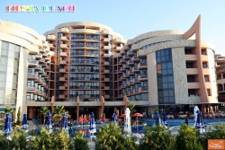 сувенир MDF морски дизайн, риба, цветна с надпис Sunny Beach 27,5х9 см.(6 бр. в кутия)